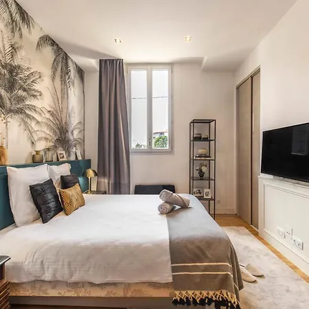 Charming & Modern Lejlighed